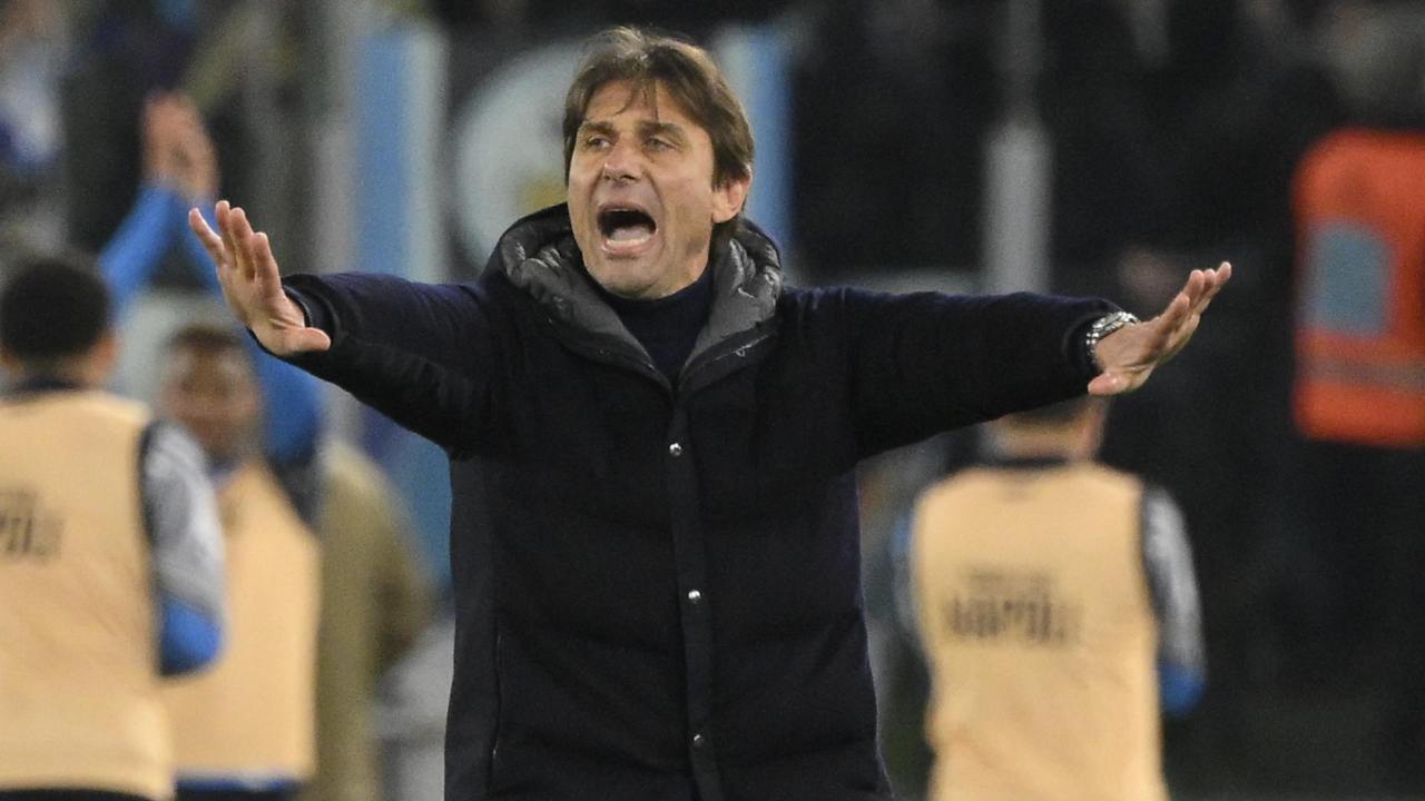 Conte-Juventus, tutto chiuso