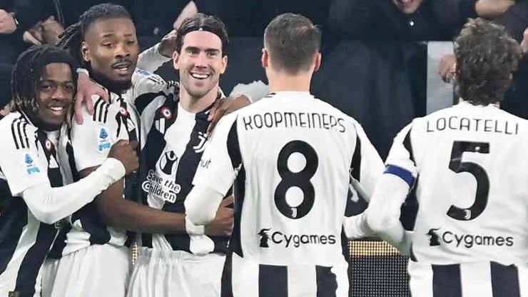 I giocatori della Juventus esultano