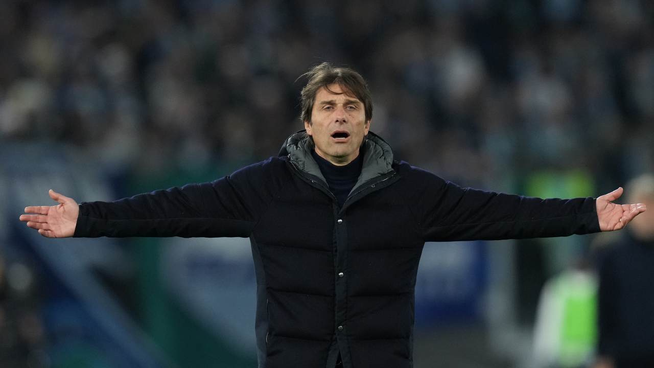 Antonio Conte sconsolato