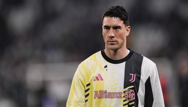 Milan su Vlahovic