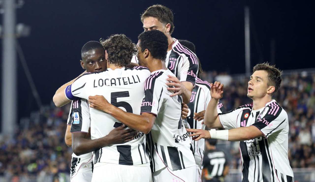 Calciatori Juventus (LaPresse) - ilposticipo.it (1)
