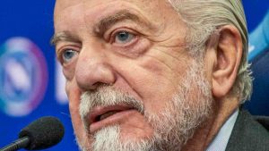Napoli, DE LAURENTIIS sbaraglia la concorrenza