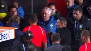 Furia contro l'arbitro