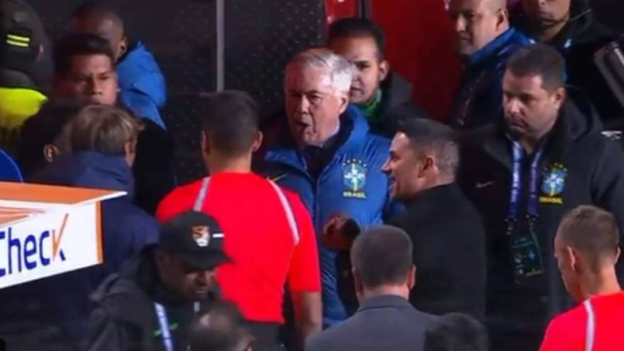 Furia contro l'arbitro
