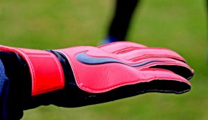 Guantone da calcio (Pixabay) - ilposticipo.it