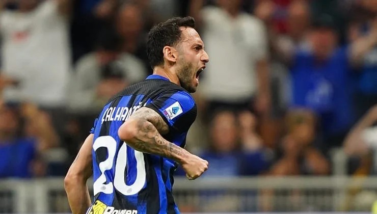 Çalhanoğlu esulta